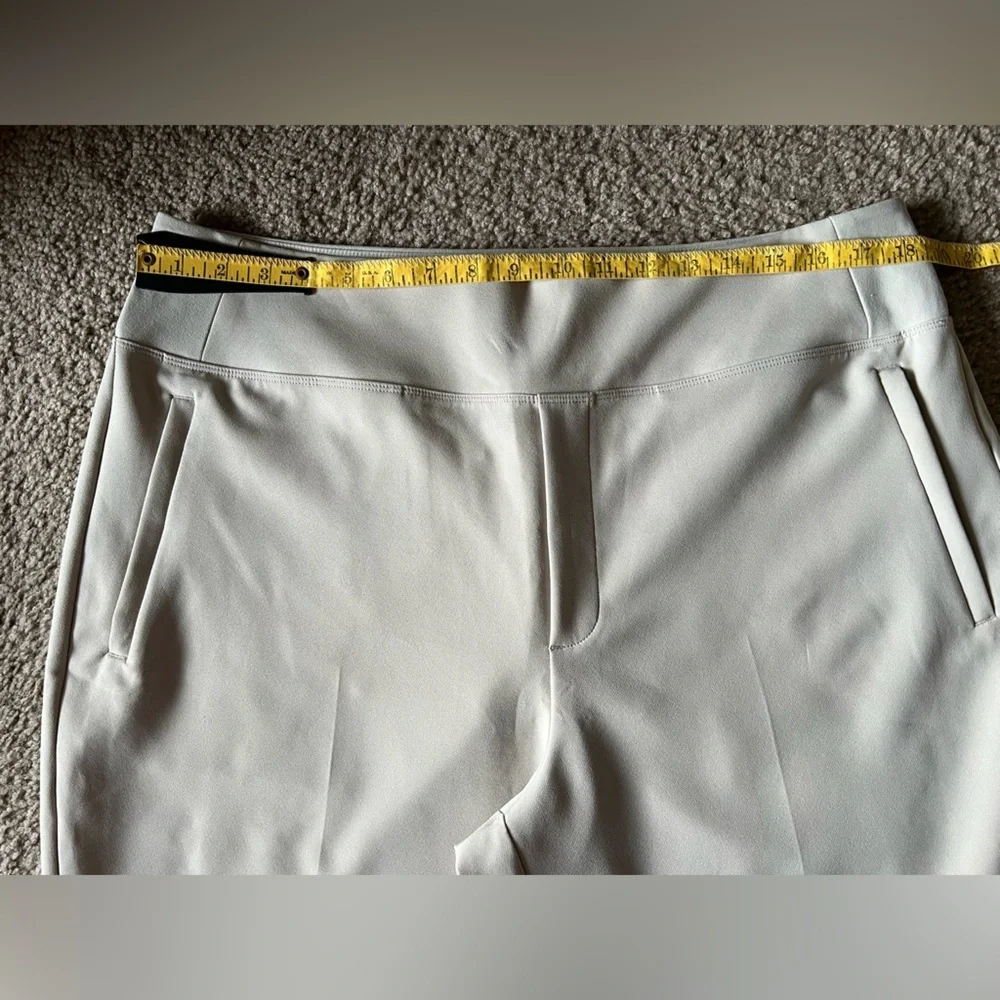 Athleta Endless High Rise Pull on Pants In Abalone Gray Size 16 Elastic Waist